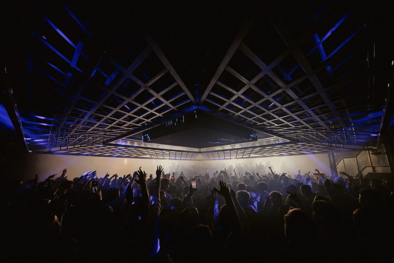 Das Ministry of Sound liess eine Woche lang Lautsprecher in The Box gegeneinander antreten. KV2 gewann und beendete 15 Jahre Anlage
