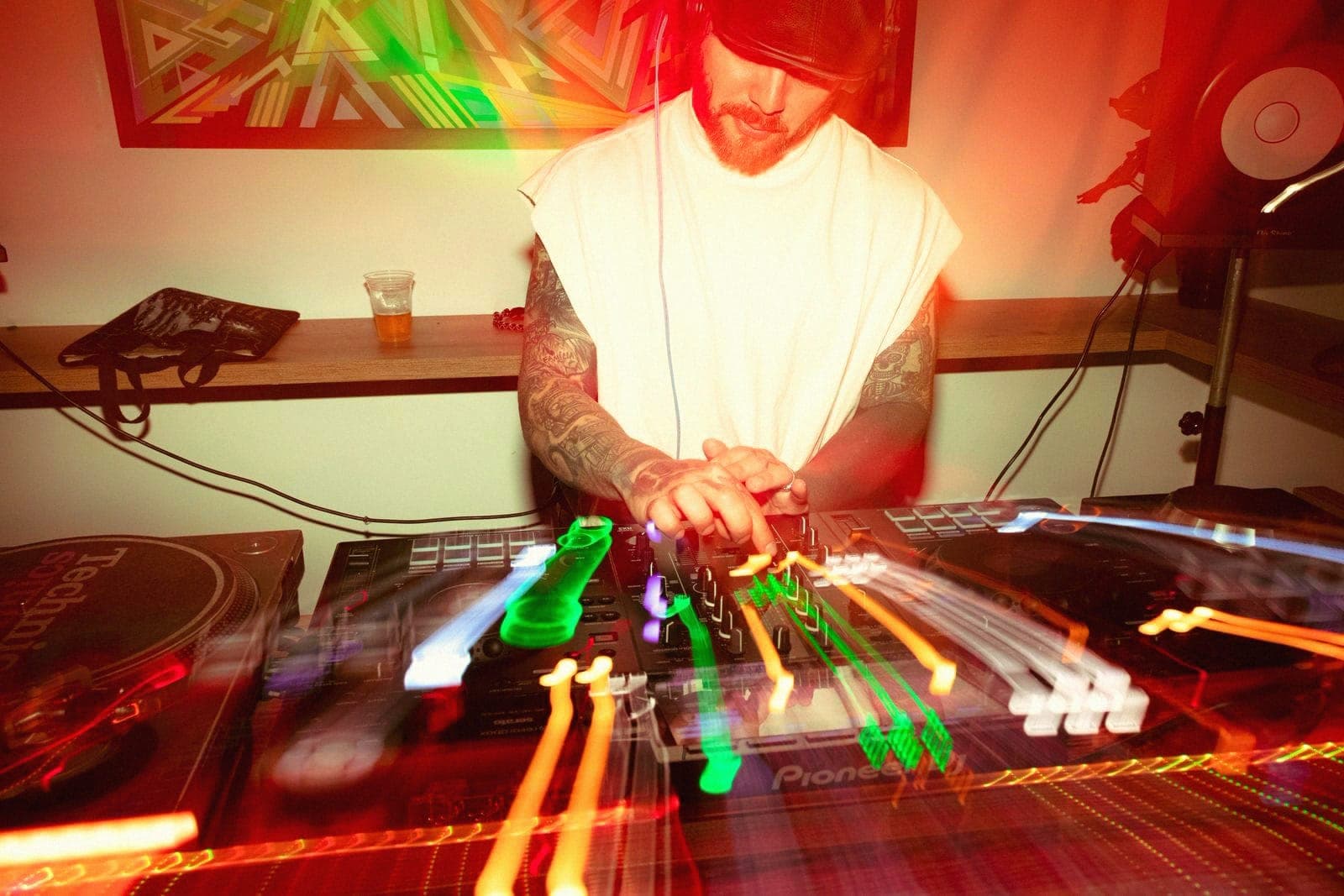 SoundCloud y Twitch reabren el directo de DJ, y los sellos se llevan la mitad