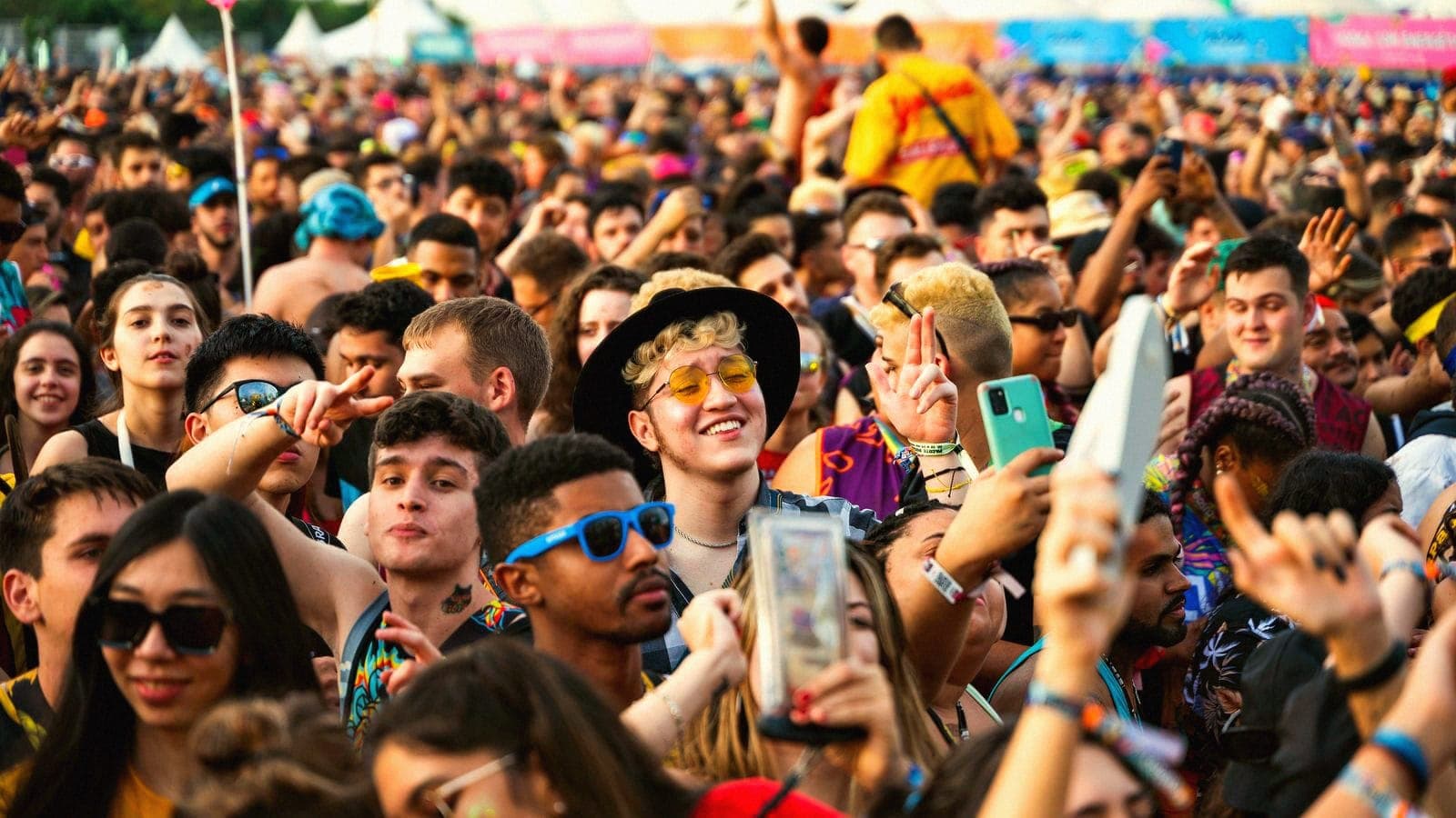 Dreißig lokale DJs, ein Synth-Streichelzoo, gratis Hot Dogs: ein Festival ganz ohne Headliner