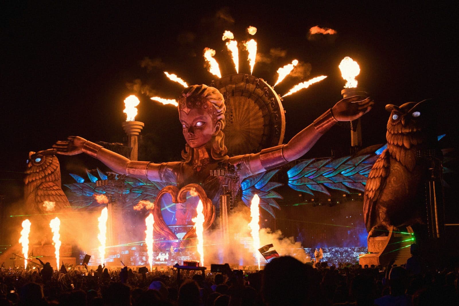 Ein Forscher übernahm mit Claude die Ticketsysteme hinter EDC und Bonnaroo. Sie gehören Ticketmaster.