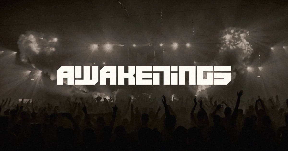 Awakenings programme 999999999, de la tech house et Jeff Mills sur le meme bill a l'ADE. Le purisme recule.