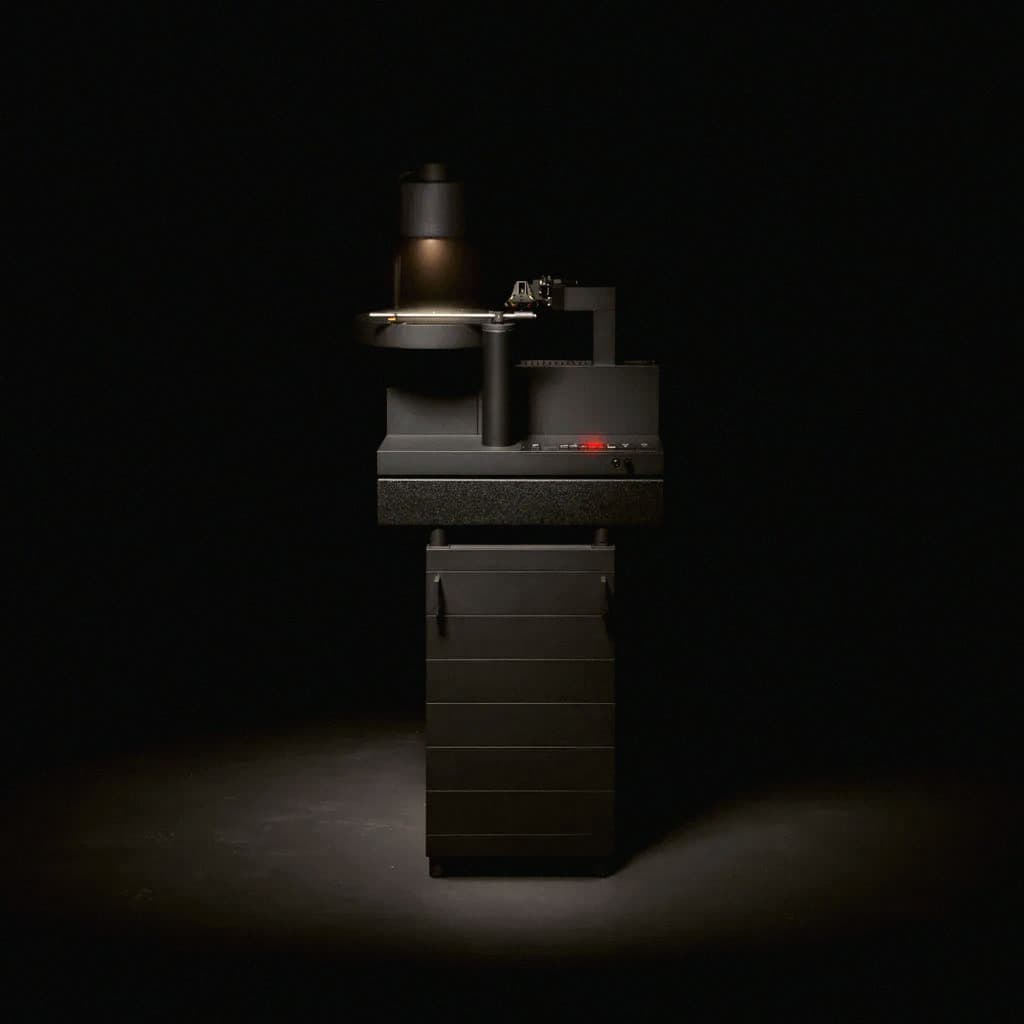 Teenage Engineering et Supersense ont conçu un vrai graveur de dubplates pour le studio