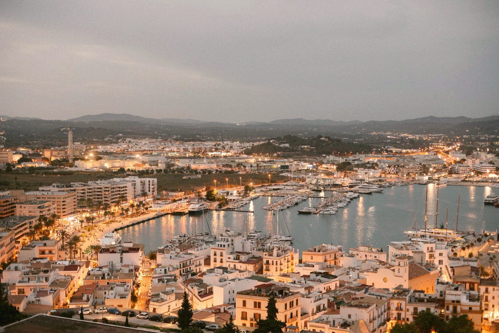 El Ayuntamiento de Sant Antoni admitió que el permiso de la discoteca Lío Ibiza es falso. La licencia sigue activa.
