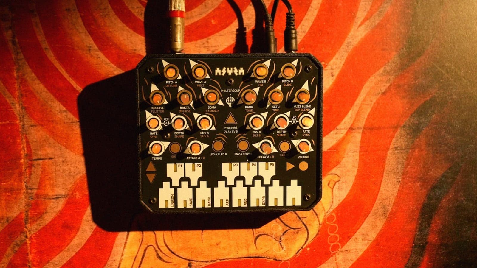 Todo sintetizador wavetable busca un sonido limpio. Este se diseñó para sonar mal.
