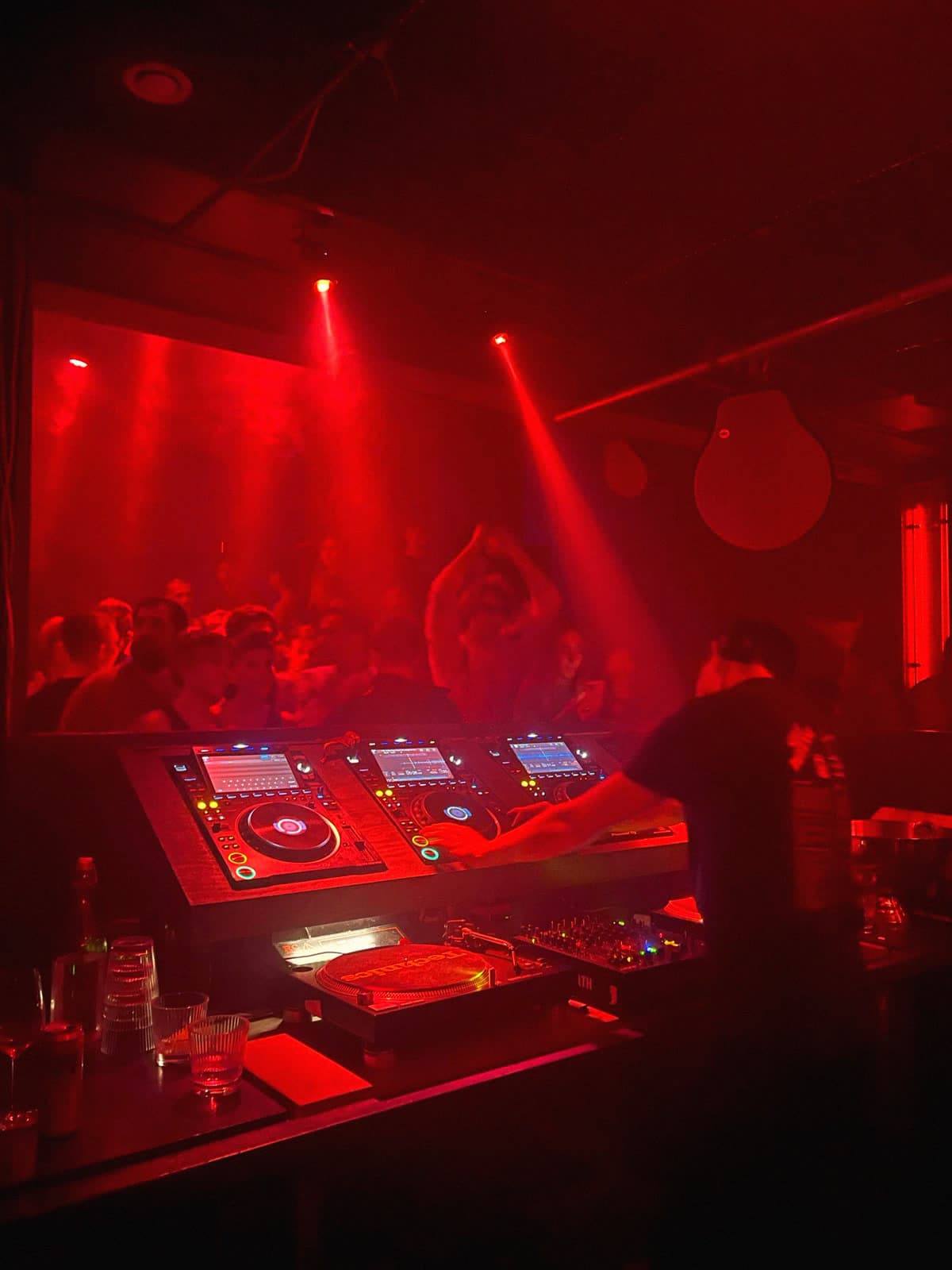 Afro House spricht nicht mehr nur Johannesburg. Kigali hat das gerade auf der Tanzfläche bewiesen.
